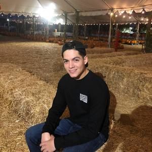 Meet your Posher, Xavier